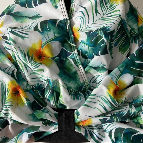 Swimsuit One Piece Halter Tie Neckline Floral Black Small - Picture 3 of 11